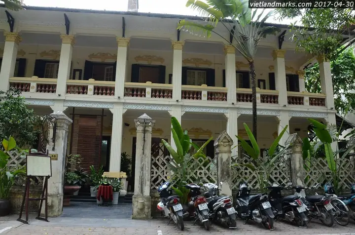 13 Trần Hưng Đạo Đà Lạt: Việt Linh Villa, Lẩu Bò Thanh Thảo & Bí Mật Biệt Thự Cổ (vụ Cháy 2018, Tình Trạng 2024)