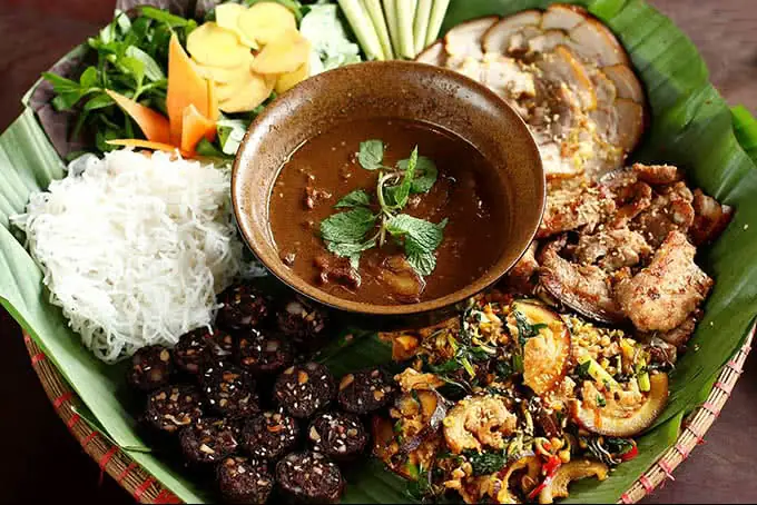 Nhà Hàng Góc Quê 19 Ngõ 183 Đặng Tiến Đông - Ẩm Thực Đồng Quê Độc Đáo