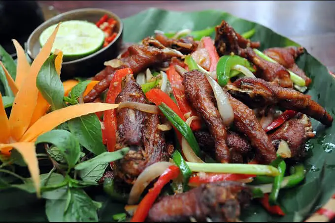 Nhà Hàng Góc Quê 19 Ngõ 183 Đặng Tiến Đông - Ẩm Thực Đồng Quê Độc Đáo