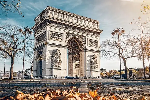 Khải Hoàn Môn Arc De Triomphe: Biểu Tượng Lịch Sử Vĩ Đại Của Paris Khải Hoàn Môn Arc De Triomphe: Biểu Tượng Lịch Sử Vĩ Đại Của Paris