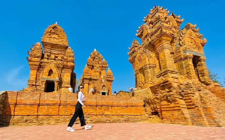 Top 10+ Địa Điểm Du Lịch Ninh Thuận Hấp Dẫn Nhất: Gợi Ý Đi Đâu, Chơi Gì, Ăn Gì? 92 Top 10+ Địa Điểm Du Lịch Ninh Thuận Hấp Dẫn Nhất: Gợi Ý Đi Đâu, Chơi Gì, Ăn Gì?