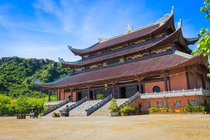 Top 16 Địa Điểm Tham Quan Ninh Bình Đẹp Nhất Không Thể Bỏ Qua 2026 Top 16 Địa Điểm Tham Quan Ninh Bình Đẹp Nhất Không Thể Bỏ Qua 2026