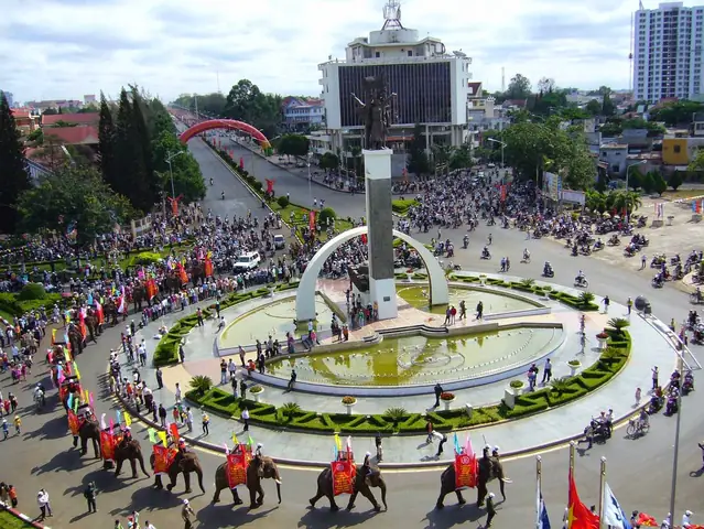 Vé Xe Khách Hồ Chí Minh Buôn Ma Thuột - Đắk Lắk: Giá Vé, Lịch Trình & Đặt Chỗ Online 85 Vé Xe Khách Hồ Chí Minh Buôn Ma Thuột – Đắk Lắk: Giá Vé, Lịch Trình & Đặt Chỗ Online