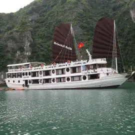 Top 10+ Khách Sạn 3 Sao Ở Hạ Long Tốt Nhất, Giá Rẻ, View Đẹp 2024 Top 10+ Khách Sạn 3 Sao Ở Hạ Long Tốt Nhất, Giá Rẻ, View Đẹp 2024