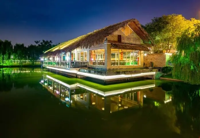 Khám Phá Làng Văn Hóa & Ẩm Thực Nắng Sông Hồng: Địa Điểm 306a Phú Viên, Long Biên
