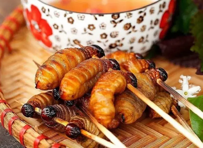 Bạc Liêu Đi Đâu Ăn Gì? Khám Phá Top Món Ngon Đặc Sản & Quán Ăn Nổi Tiếng 25 Bạc Liêu Đi Đâu Ăn Gì? Khám Phá Top Món Ngon Đặc Sản & Quán Ăn Nổi Tiếng