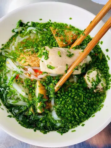 Khám Phá Bánh Canh Hẹ Phú Yên: Quán Ngon, Cách Nấu & Đặc Sản Xứ Nẫu