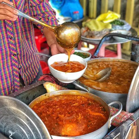 Bánh Canh Nam Phổ Huế: Khám Phá 9 Quán Ngon & Cách Chế Biến Chuẩn Vị