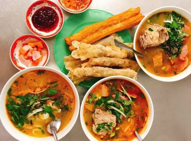 Bánh Canh Ruộng Phương Đà Nẵng: Địa Chỉ Quán Ngon, Nguồn Gốc Và Kinh Nghiệm Ăn Chuẩn Vị Bánh Canh Ruộng Phương Đà Nẵng: Địa Chỉ Quán Ngon, Nguồn Gốc Và Kinh Nghiệm Ăn Chuẩn Vị