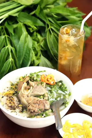 Bánh Canh Trảng Bàng Cô Ba: Địa Điểm, Thực Đơn Và Review Chi Tiết Bánh Canh Trảng Bàng Cô Ba: Địa Điểm, Thực Đơn Và Review Chi Tiết