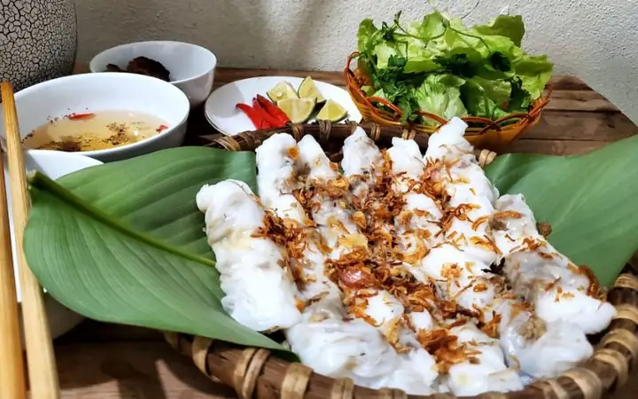 Khám Phá Hương Vị Bánh Cuốn Tôm Thịt Thanh Hóa: Đặc Sản Ngon Khó Cưỡng