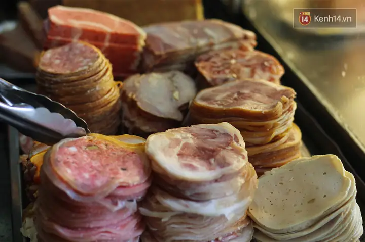 Bánh Mì Nguyên Sinh Hà Nội: Lịch Sử, Hương Vị Đặc Trưng Và Địa Chỉ Ăn Ngon 26 Bánh Mì Nguyên Sinh Hà Nội: Lịch Sử, Hương Vị Đặc Trưng Và Địa Chỉ Ăn Ngon