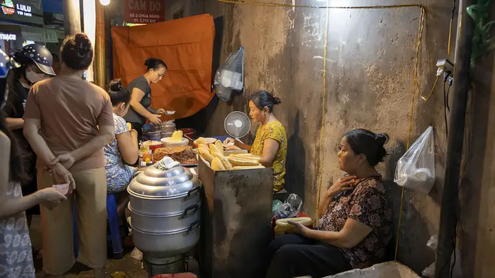 Bánh Mì Pate Cột Đèn Hải Phòng: Tất Tần Tật Về Món Ăn Đặc Sản Nức Tiếng