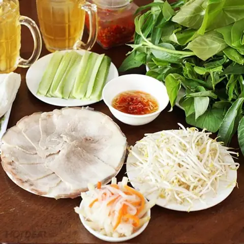 Bánh Tráng Phơi Sương Cuốn Thịt Luộc: Hướng Dẫn Từ A-z Cho Món Ngon Trứ Danh Tây Ninh Bánh Tráng Phơi Sương Cuốn Thịt Luộc: Hướng Dẫn Từ A-z Cho Món Ngon Trứ Danh Tây Ninh