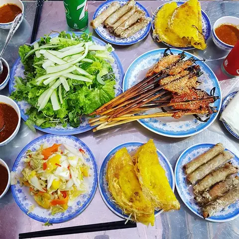 Bánh Xèo Giếng Bá Lễ Hội An: Khám Phá Hương Vị Đặc Sản Nức Tiếng