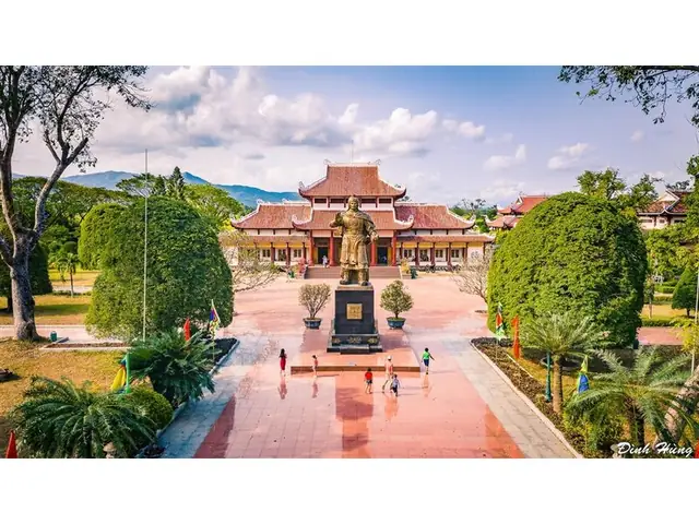 Bảo Tàng Quang Trung Bình Định: Kinh Nghiệm Tham Quan Đầy Đủ & Chi Tiết Nhất Bảo Tàng Quang Trung Bình Định: Kinh Nghiệm Tham Quan Đầy Đủ & Chi Tiết Nhất