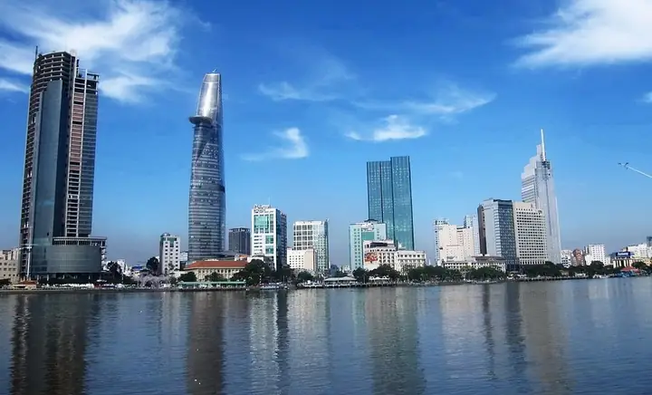 Bến Bạch Đằng: Khám Phá Điểm Check-in, Vui Chơi Và Lịch Sử Ven Sông Sài Gòn