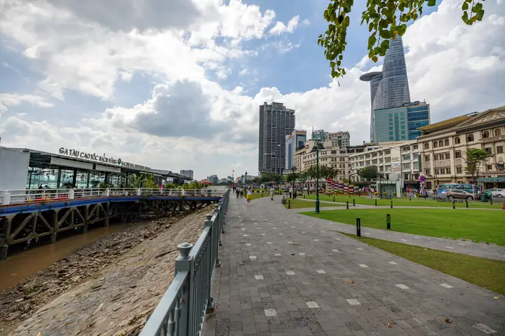 Bến Xe Bus Sông Bạch Đằng: Thông Tin Chi Tiết Về Tuyến Water Bus Sài Gòn