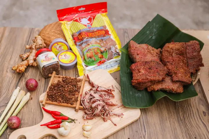 Bò Một Nắng Hà Trung: Hương Vị Đặc Sản Phú Yên Chuẩn Vị, Nơi Mua Uy Tín Bò Một Nắng Hà Trung: Hương Vị Đặc Sản Phú Yên Chuẩn Vị, Nơi Mua Uy Tín