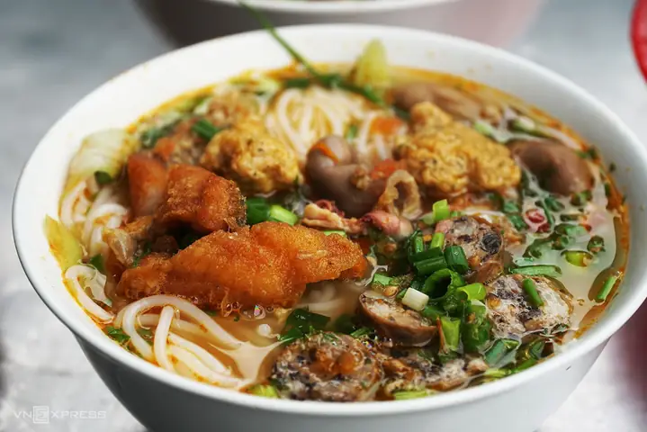 Khám Phá Bún Cá Cay Trần Phú Hải Phòng: Địa Chỉ Ngon & Bí Quyết Hấp Dẫn