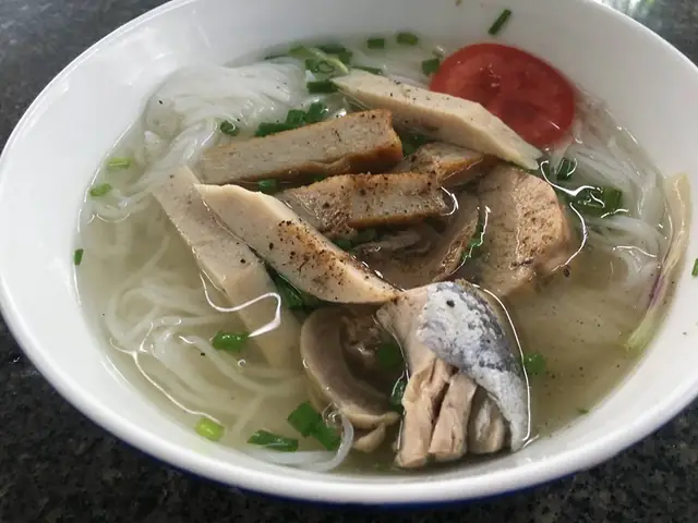 Bún Cá Nha Trang Hạnh Nhiên: Hương Vị Đặc Trưng Và Kinh Nghiệm Thưởng Thức