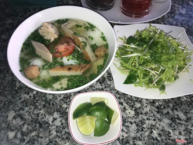 Bún Cá Nha Trang Hạnh Nhiên: Hương Vị Đặc Trưng Và Kinh Nghiệm Thưởng Thức