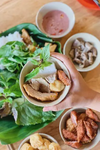 Bún Đậu A Chảnh Quận 7: Địa Chỉ, Menu, Đánh Giá Và Ưu Đãi Mới Nhất