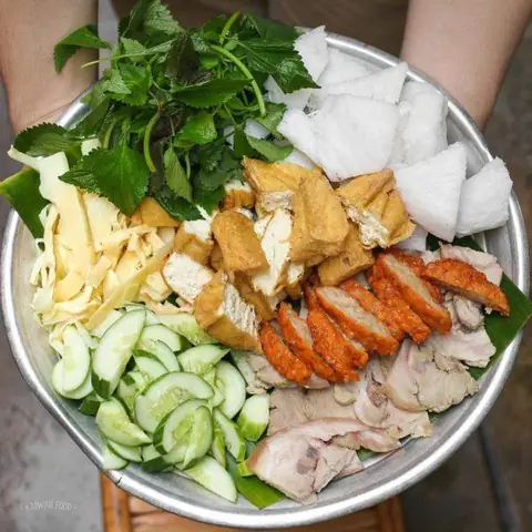 Top Quán Bún Đậu Mắm Tôm Ngon Nhất Hồ Chí Minh: Review Chi Tiết