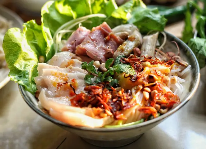 Bún Mắm Bà Ngọc Đà Nẵng: Địa Chỉ, Review & Kinh Nghiệm Ăn Ngon Bún Mắm Bà Ngọc Đà Nẵng: Địa Chỉ, Review & Kinh Nghiệm Ăn Ngon