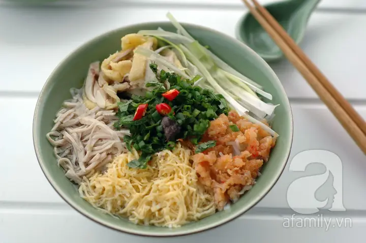 Bún Thang Xuất Xứ Từ Đâu? Nguồn Gốc, Ý Nghĩa Và Sự Tinh Hoa Ẩm Thực Hà Nội 82 Bún Thang Xuất Xứ Từ Đâu? Nguồn Gốc, Ý Nghĩa Và Sự Tinh Hoa Ẩm Thực Hà Nội