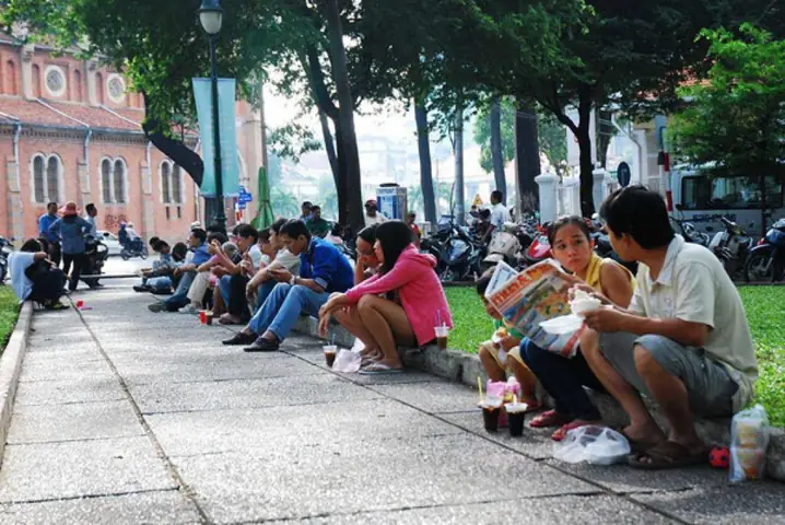 Cà Phê Bệt Tiếng Anh Là Gì? Giải Nghĩa Thuật Ngữ & Khám Phá Văn Hóa Cà Phê Bệt Tiếng Anh Là Gì? Giải Nghĩa Thuật Ngữ & Khám Phá Văn Hóa