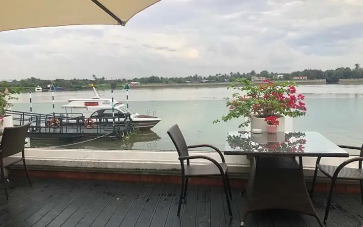 Top Quán Cafe Bờ Sông Quận 2: View Đẹp, Chill Nhất Đáng Trải Nghiệm
