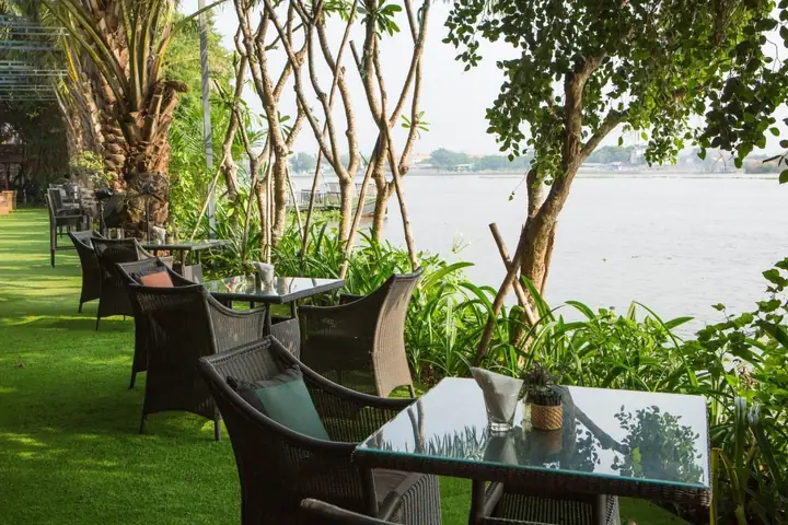 Top Quán Cà Phê Bờ Sông Sài Gòn: Ngắm Cảnh Đẹp & Thưởng Thức Hương Vị Tuyệt Vời 70 Top Quán Cà Phê Bờ Sông Sài Gòn: Ngắm Cảnh Đẹp & Thưởng Thức Hương Vị Tuyệt Vời