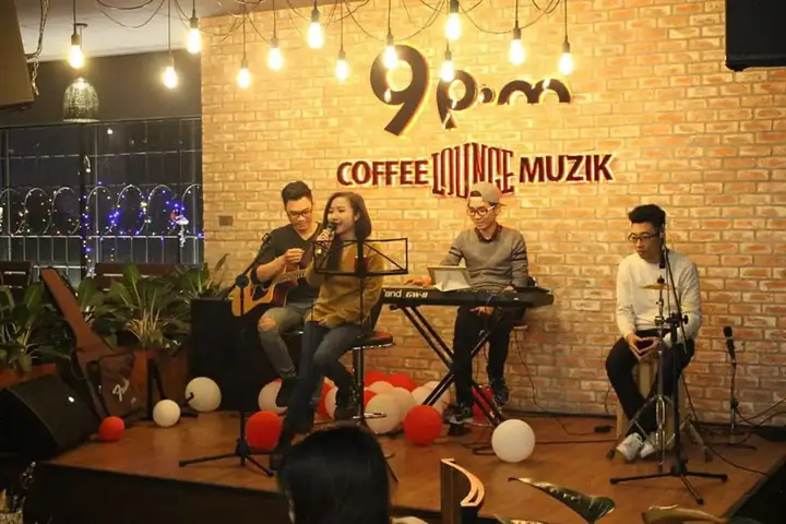 Top Quán Cafe Hát Cho Nhau Nghe Ở Đà Nẵng: Trải Nghiệm Acoustic Ấm Cúng 45 Top Quán Cafe Hát Cho Nhau Nghe Ở Đà Nẵng: Trải Nghiệm Acoustic Ấm Cúng
