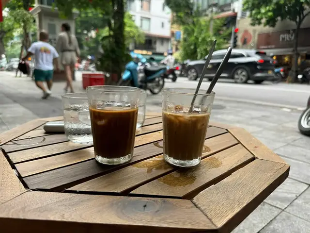 Khám Phá Top 20+ Quán Cafe Phố Cổ Hà Nội: View Đẹp, Đồ Uống Ngon & Dấu Ấn Hoài Niệm