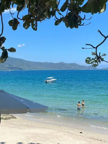 Khám Phá 11+ Bãi Biển & Bãi Tắm Đẹp Nhất Nha Trang: Từ Trung Tâm Đến Hoang Sơ Khám Phá 11+ Bãi Biển & Bãi Tắm Đẹp Nhất Nha Trang: Từ Trung Tâm Đến Hoang Sơ