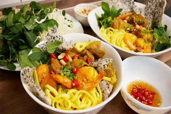 Đặc Sản Đà Nẵng: Khám Phá 30+ Món Ngon Nổi Tiếng & Gợi Ý Quà Biếu