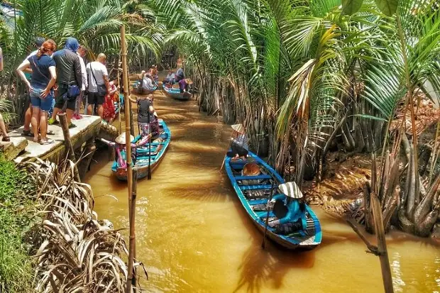 Khám Phá Bến Tre: Top Địa Điểm Du Lịch Xứ Dừa Hấp Dẫn Nhất