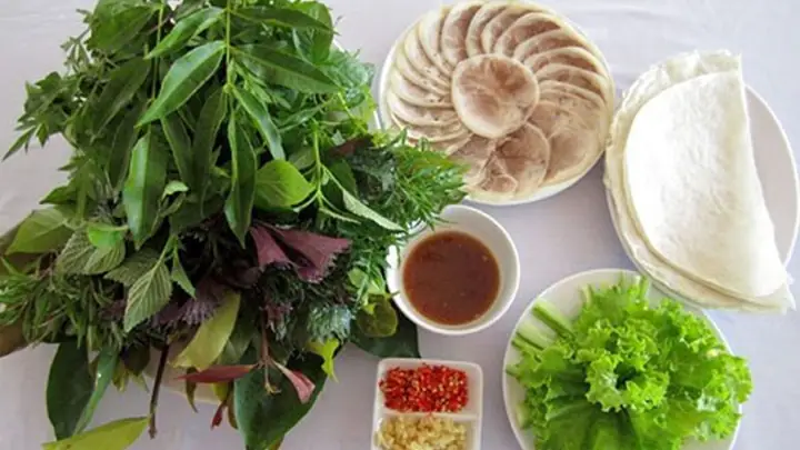 Các Loại Rau Rừng Phổ Biến Cuốn Bánh Tráng: Khám Phá Hương Vị Độc Đáo