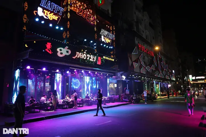 Top Quán Bar Bùi Viện: Khám Phá Các Điểm Nhảy Nhót "chất Lừ" Cho Đêm Sài Gòn Top Quán Bar Bùi Viện: Khám Phá Các Điểm Nhảy Nhót "chất Lừ" Cho Đêm Sài Gòn