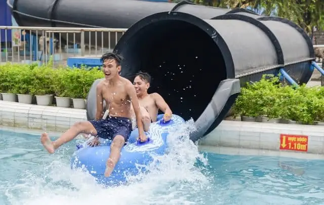 Khám Phá Các Trò Chơi Hấp Dẫn Tại Công Viên Nước Hồ Tây: Trải Nghiệm Vui Chơi Đỉnh Cao Khám Phá Các Trò Chơi Hấp Dẫn Tại Công Viên Nước Hồ Tây: Trải Nghiệm Vui Chơi Đỉnh Cao