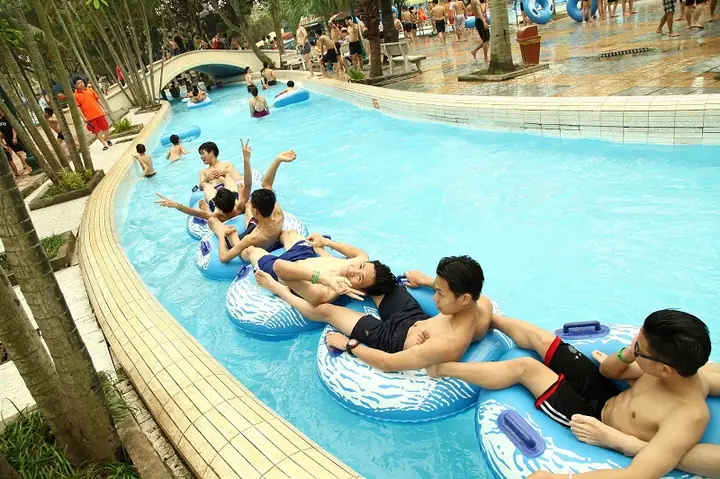 Khám Phá Các Trò Chơi Hấp Dẫn Tại Công Viên Nước Hồ Tây: Trải Nghiệm Vui Chơi Đỉnh Cao Khám Phá Các Trò Chơi Hấp Dẫn Tại Công Viên Nước Hồ Tây: Trải Nghiệm Vui Chơi Đỉnh Cao