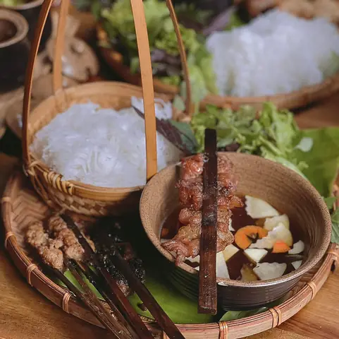 Bún Chả Cá Hà Nội: Cách Ăn Chuẩn Vị Dân Gốc, "không Vội" Nhưng Đậm Đà