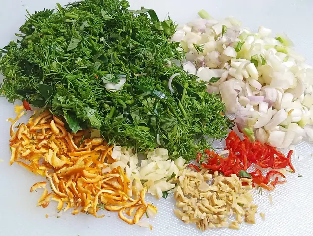 Cách Chế Biến Chả Rươi Ngon Chuẩn Vị Miền Bắc: Hướng Dẫn Chi Tiết Từ A-z Cách Chế Biến Chả Rươi Ngon Chuẩn Vị Miền Bắc: Hướng Dẫn Chi Tiết Từ A-z