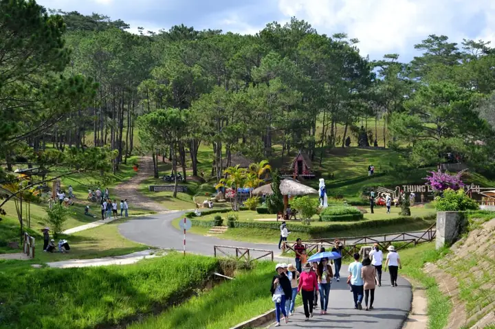 Kinh Nghiệm Du Lịch Đà Lạt Tự Túc: Lịch Trình, Chi Phí, Di Chuyển & Lưu Ý Chi Tiết 2026 Kinh Nghiệm Du Lịch Đà Lạt Tự Túc: Lịch Trình, Chi Phí, Di Chuyển & Lưu Ý Chi Tiết 2026