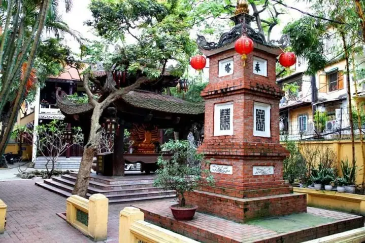 Cách Đi Lễ Chùa Phúc Khánh: Kinh Nghiệm, Văn Khấn & Lưu Ý Từ A-z Cách Đi Lễ Chùa Phúc Khánh: Kinh Nghiệm, Văn Khấn & Lưu Ý Từ A-z