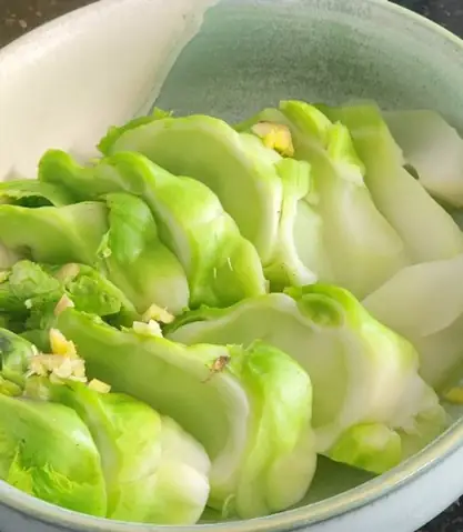 Cách Luộc Rau Mầm Đá Giòn Ngọt, Xanh Mướt Nhanh Chín