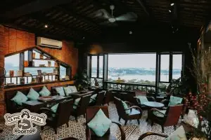 Khám Phá Cà Phê Cô Ba Sài Gòn Rooftop: View Đẹp, Không Gian Vintage Và Trải Nghiệm Độc Đáo