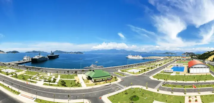 Cảng Cam Ranh Nằm Ở Đâu? Vị Trí Địa Lý, Chiến Lược & Tiềm Năng