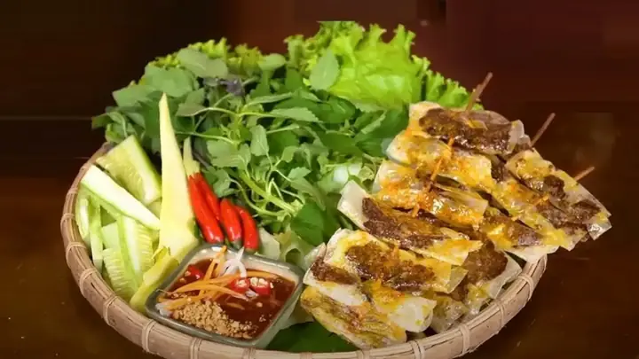 Chả Lụi Hàm Tân Mũi Né: Địa Điểm, Cách Ăn Và Kinh Nghiệm Thưởng Thức Ngon Nhất